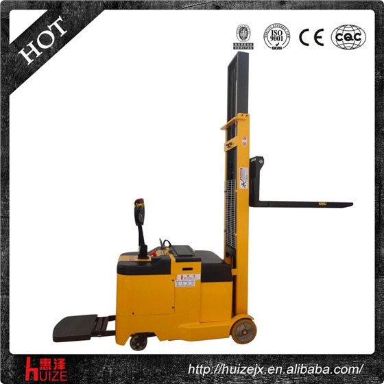 500KG平衡重全電動堆高車 (1) 500KG平衡重全電動堆高車 (1)