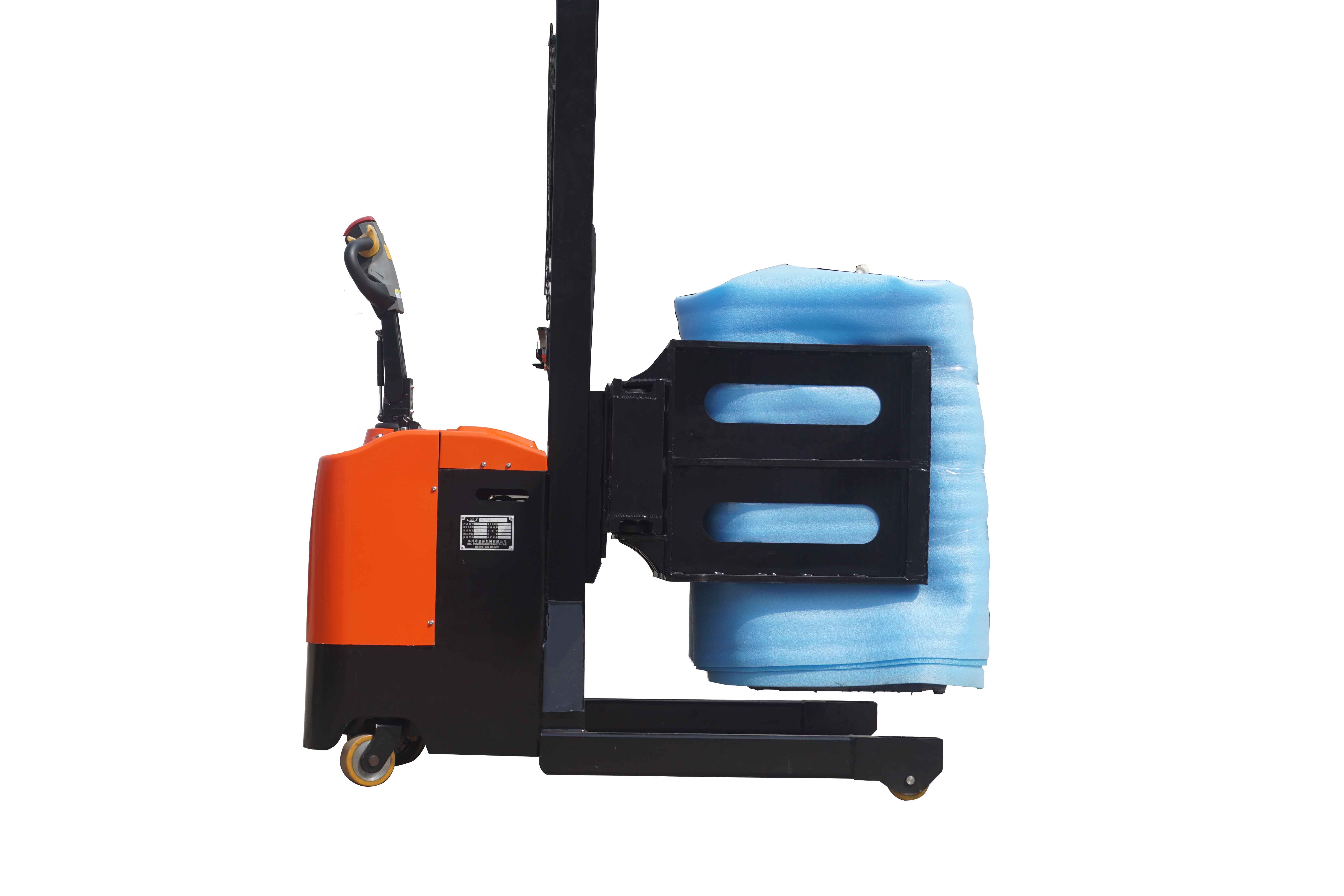 電動(dòng)堆垛機(jī)的行駛速度不得超過(guò)多少公里每小時(shí) 電動(dòng)堆垛機(jī)的行駛速度不得超過(guò)多少公里每小時(shí)